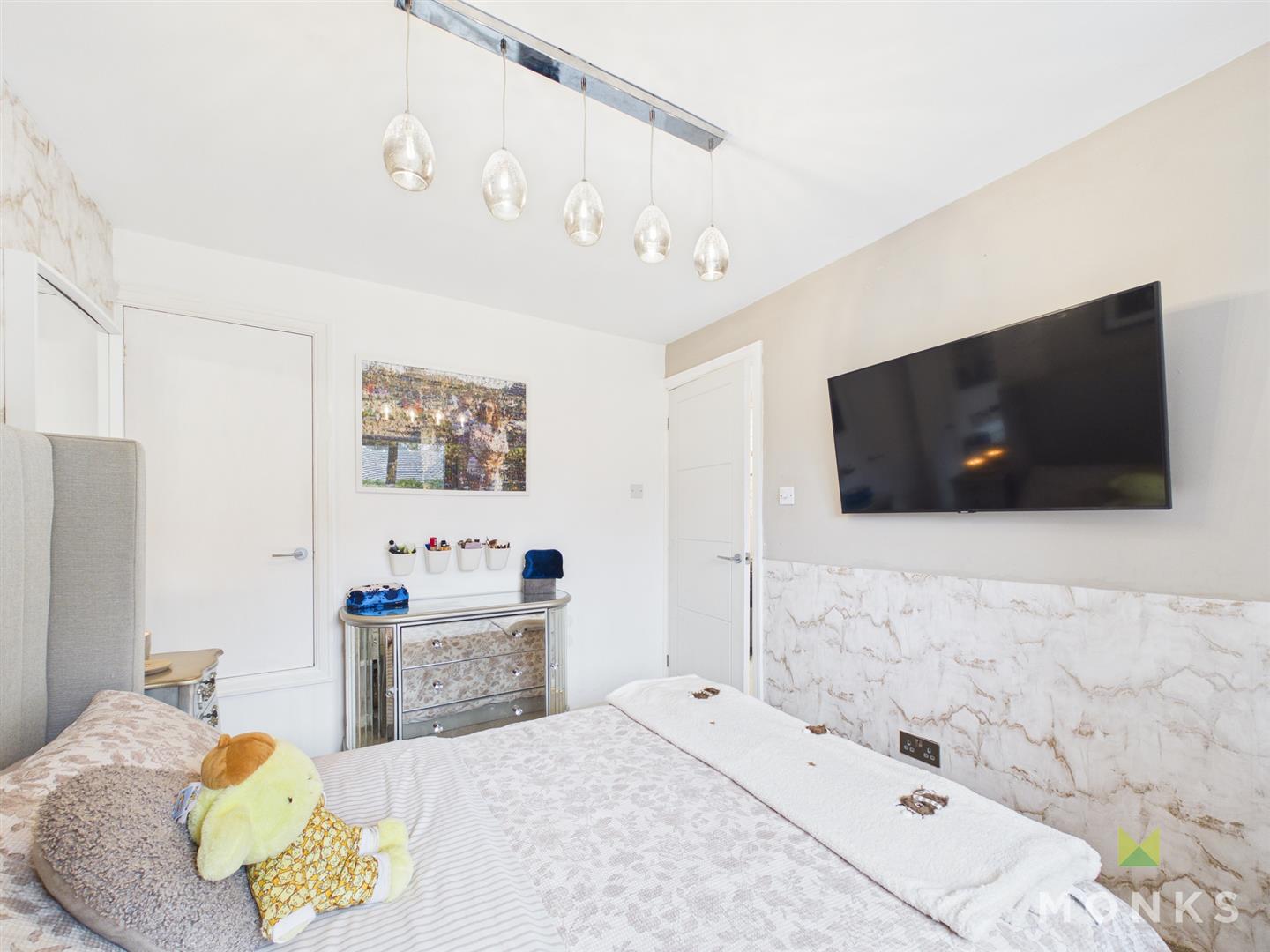 24 The Knolls, Shrewsbury, SY3 5DR For Sale